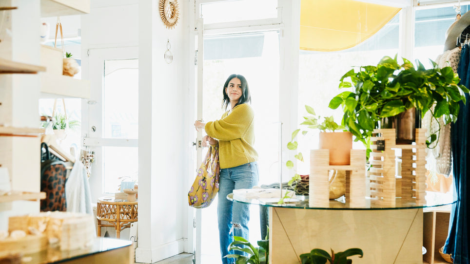 3 Advantages of Printed Signage and Advertising for Driving Traffic Back to the Store